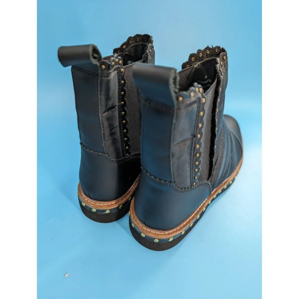 FREE PEOPLE Puffer Chelsea boot brand new‎ size 36